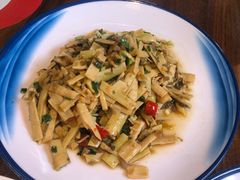 -缘来聚·徽菜名店(黄山宏村店)
