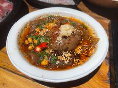 -老牌坊云南鱼豆花火锅(爱建店)