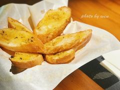 蒜香黄油法包-秀·爱尔兰餐吧(上海路店)