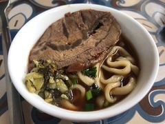 -静香HOUSE·全时段融合餐厅(七星欢乐颂店)