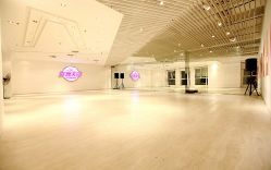 教室-北京龙舞天团流行舞培训