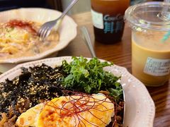 -CowCow其其·牛杂咖啡公司(六运店)