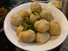 酸菜炒汤团-蜗牛小馆醉乡民谣云南菜(惠新西里店)