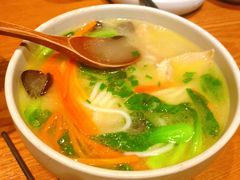 -云海肴·汽锅鸡·云南菜(天山百盛优客店)