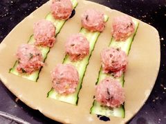 -茅草房·河畔园林火锅
