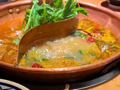 -洱火云南酸菜牛肉火锅(石景山当代商城店)