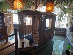 -德彪酒馆围炉串串