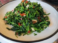 蒜香马兰头-自游人·美食一楼·地道徽菜(三十年名店)