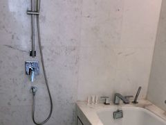 -上海世茂皇家艾美酒店