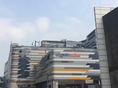 -东荟城名店仓