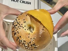 -HOT CRUSH趁热集合·现烤面包(环球港店)