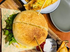 超厚芝士牛肉汉堡-魏斯理汉堡(西安沣东吾悦店)