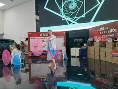 -弘仁宝佳比亚迪4S店(宝山旗舰店)