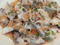 -郑猛记石岐鸽主题餐厅(长江店)