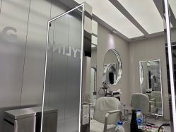 -PE SALON
