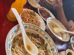 -金杨拉面王小吃面馆·牛三宝面·红烧牛肉粉