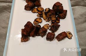 Black Truffle Beef Cubes