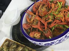 -虾弄弄海派小龙虾·牛羊蝎子火锅