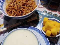 -广信牛奶甜品世家(台东店)