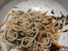 -云海肴·汽锅鸡·云南菜(天山百盛优客店)