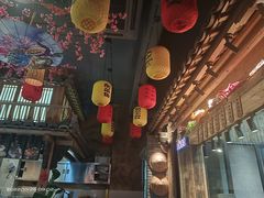 -头上红煨盐鸡·非遗院子餐厅