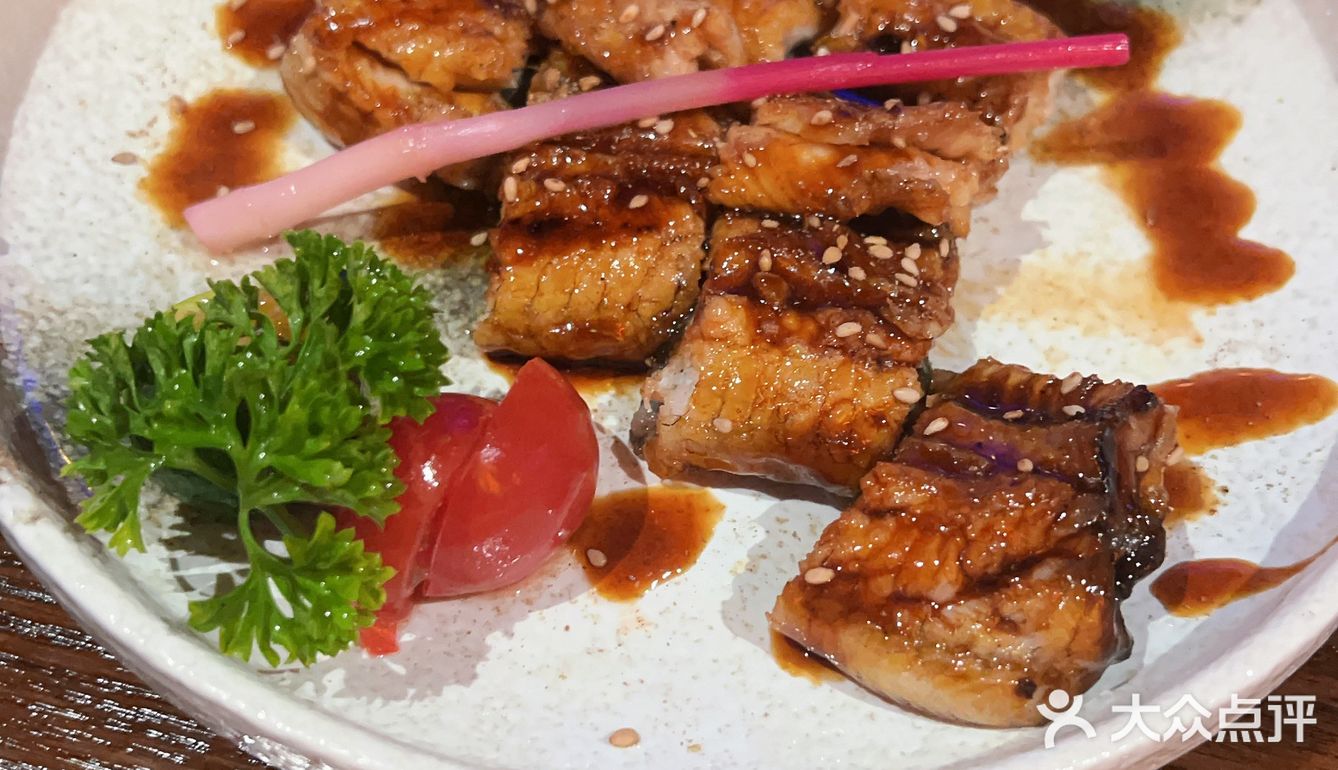 夜宵时刻  烤鸡皮串不可错过