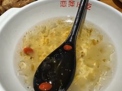 木耳炖桃胶-恋萍小吃(时代店)