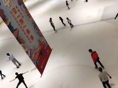 -冰纷万象滑冰场(南山万象天地店)