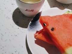 -三人行骨头王火锅(长寿店)