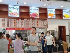 -香辉食馆(新兴路店)