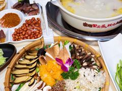 -土连锅·现熬养生汤锅(梁家巷店)