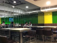 大堂-佰搭果·广式茶餐厅(西华路店)