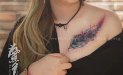 -鳌首刺青纹身 穿孔饰品店