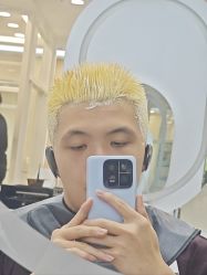 -首脑美发沙龙