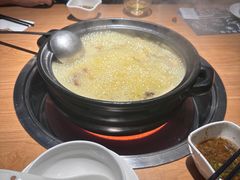 -一朵菌·野生菌探索家火锅(南亚店)