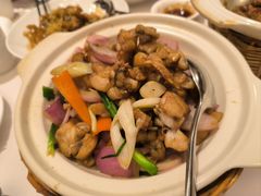 砂锅葱香蛙-南麓·浙里(外滩店)