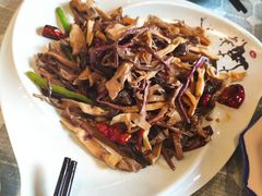 -小厨子私房菜·云南美食店