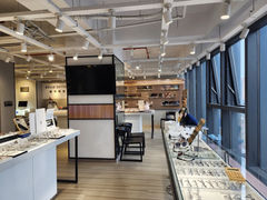-瑞司视光眼镜·蔡司战略合作眼镜店(新街口店)