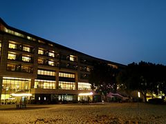 -上海佘山世茂艾美酒店