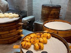 -李与白包子铺(桐梓林店)