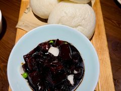 酒酿馒头红烧肉-四灶儿·2005地道杭帮菜(杭州鼓楼1店)