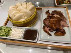 香酥樟茶鸭-渝信川菜(工体店)