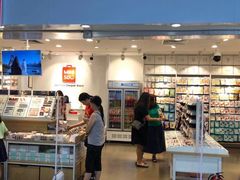 -名创优品(江南新地店)