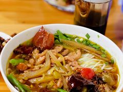 -越洋肖氏老米线(杨家坪店)