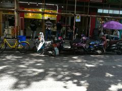 -老头盖浇饭(南京新街口明瓦廊宏光酒店店)