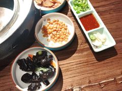 -明洞阿姨·韩式酱蟹烤肉·创意料理(三元桥店)