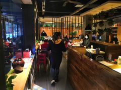 大堂-铁胖子口碑长沙菜·龙虾烧烤(赤岗社区店)