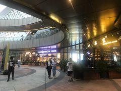 -宝龙城(杭州滨江店)