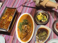 -香巴拉云南餐厅(华莱坞店)