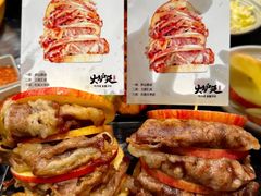 -围炉肉舍•炭烤活鳗•丹东海鲜烤肉(步行街店)